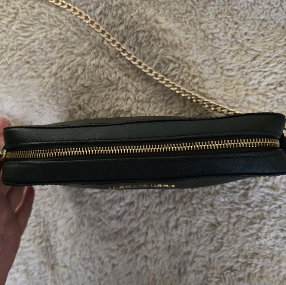 Michael Kors Large Jet Set Black Saffiano Leather Crossbody EUC - Picture 5 of 13